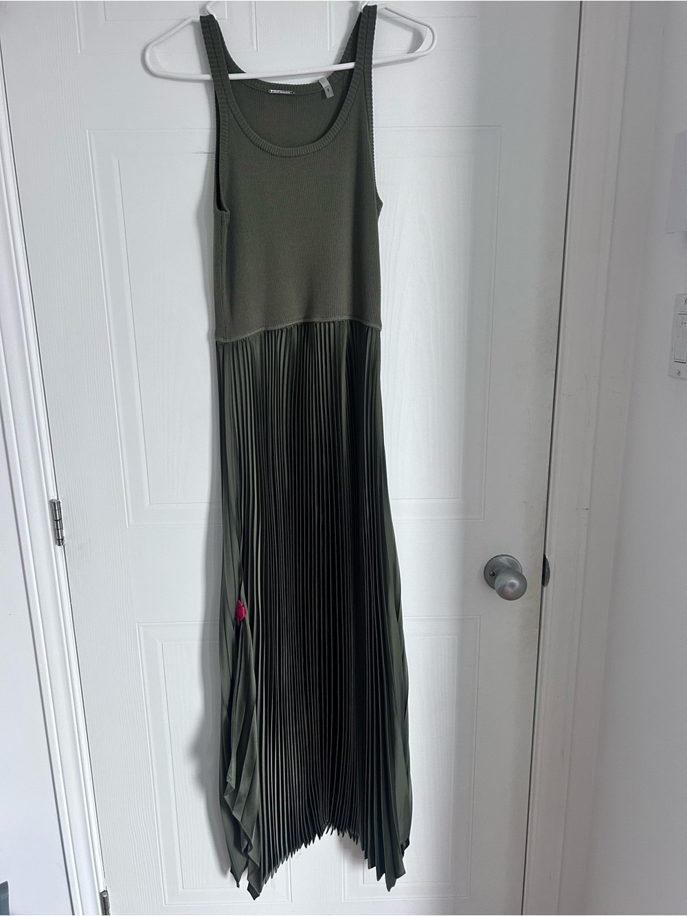 Elie Tahari Olive Green Sleeveless Pleated Maxi Dress